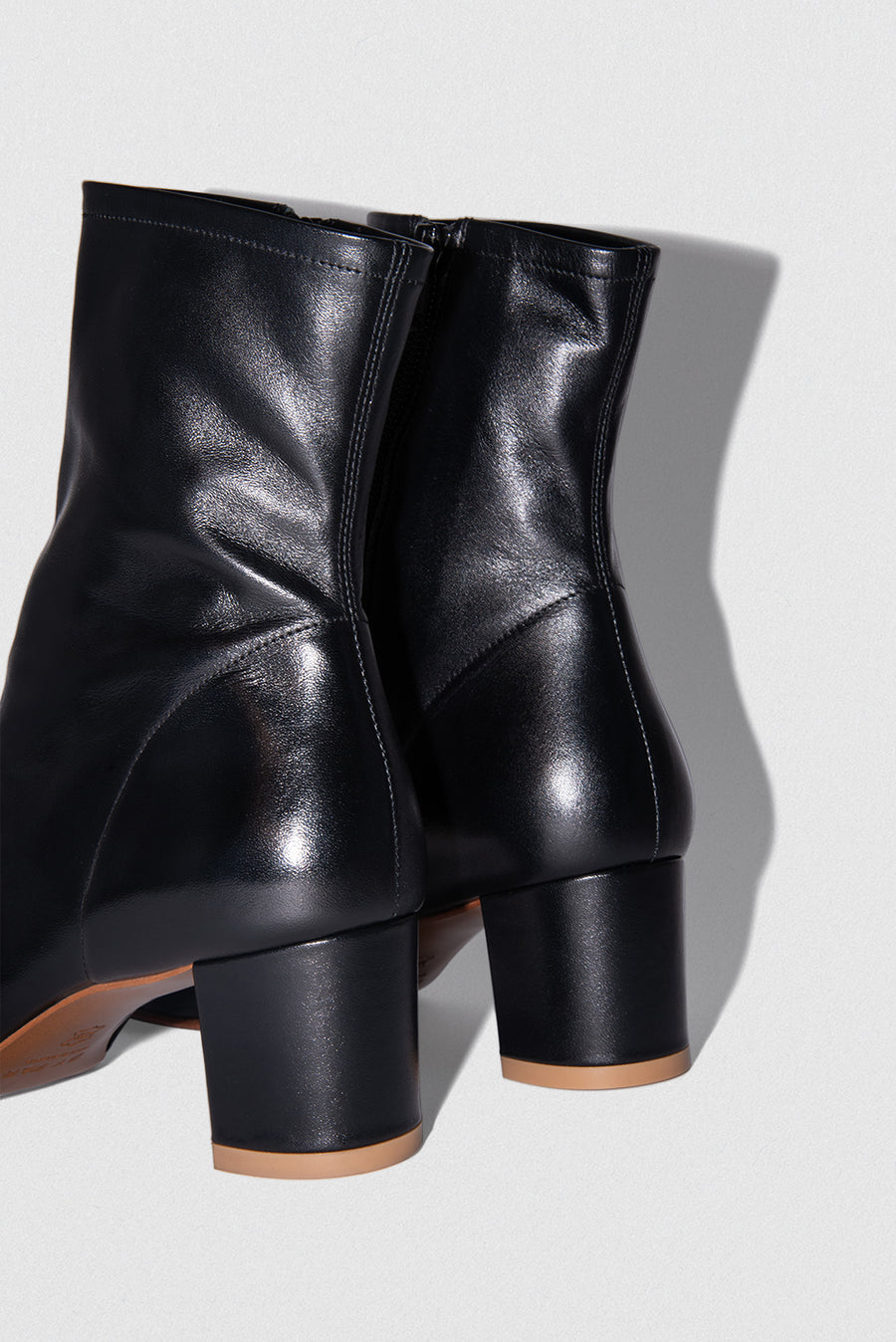 Sofia Black Leather – BY FAR