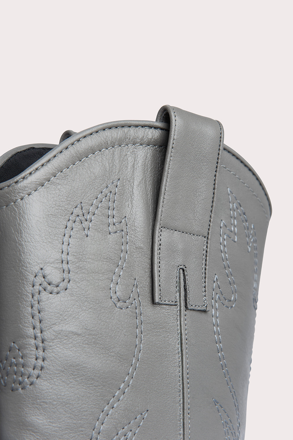 Lucky Cement Nappa Leather – BY FAR