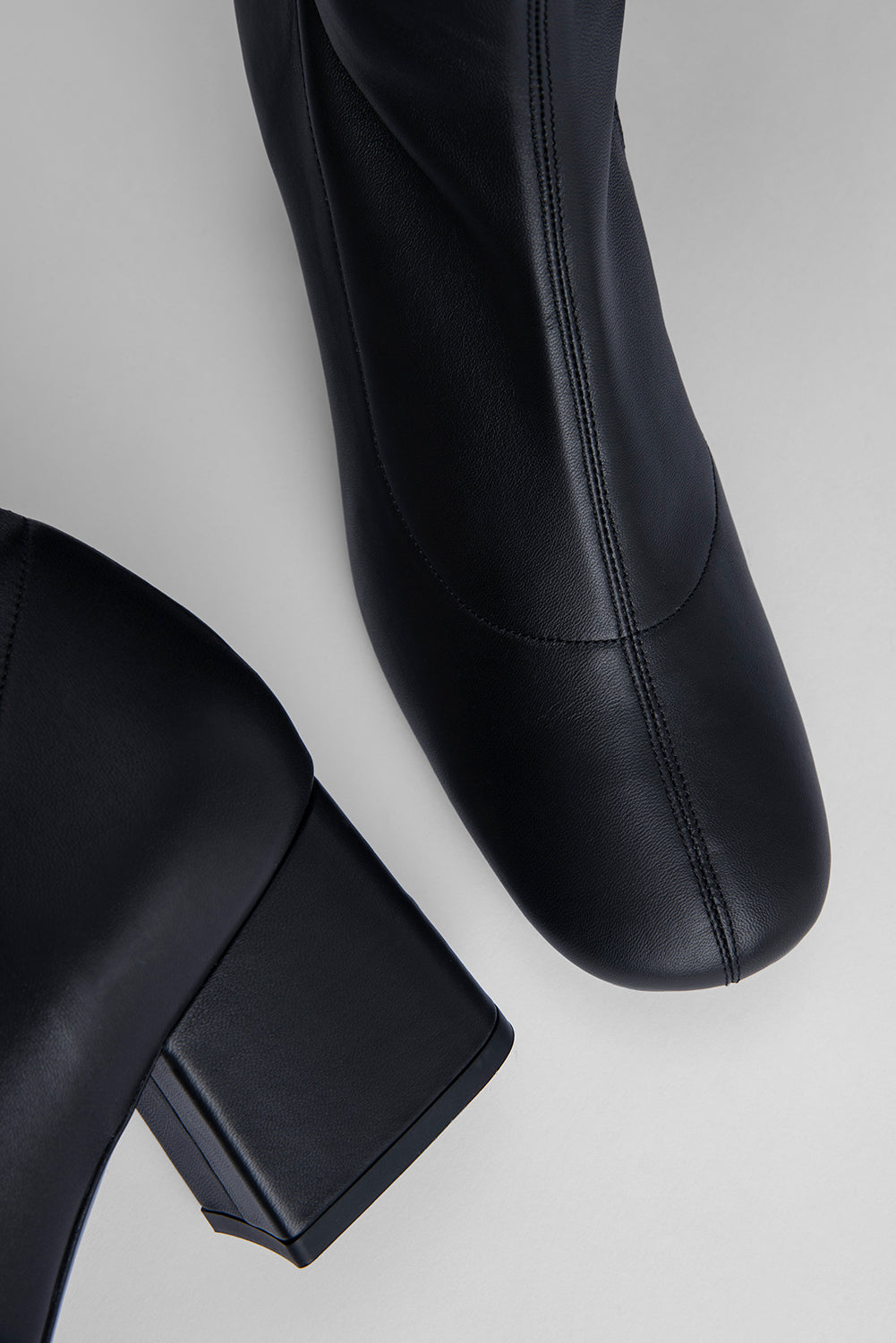 Carlos 42 Black Stretch Leather – BY FAR