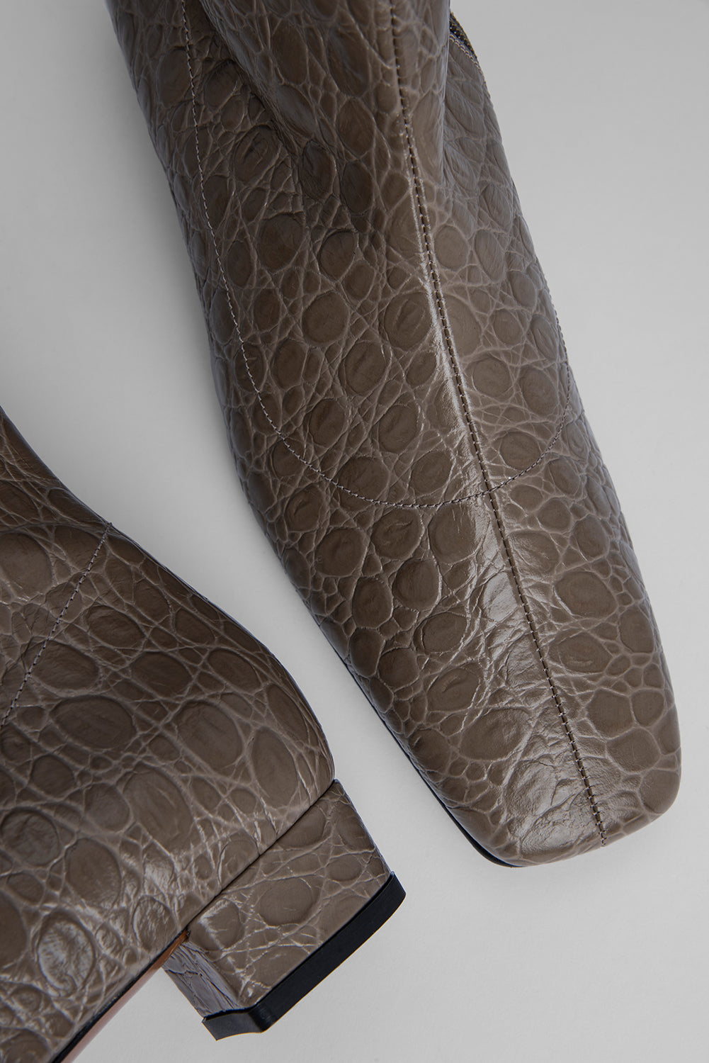Edie Mud Circular Croco Embossed Leather