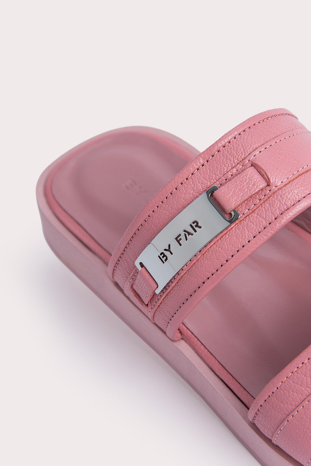 Easy Pink Grained Leather