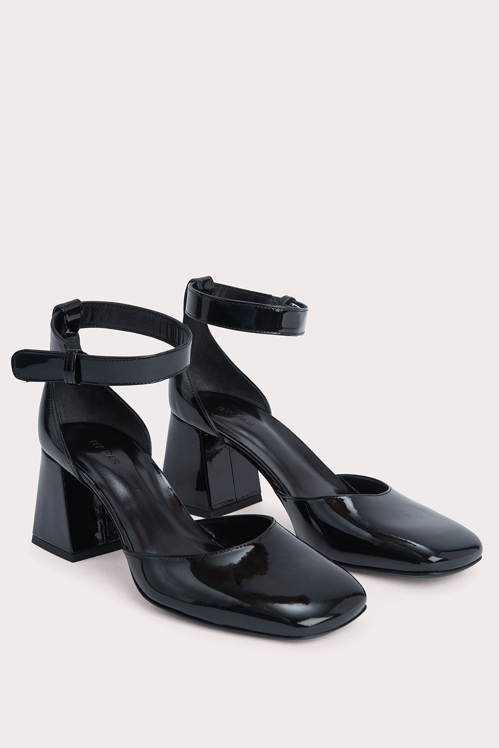Patent leather heels Identita Black size 37 EU in Patent leather - 31650471